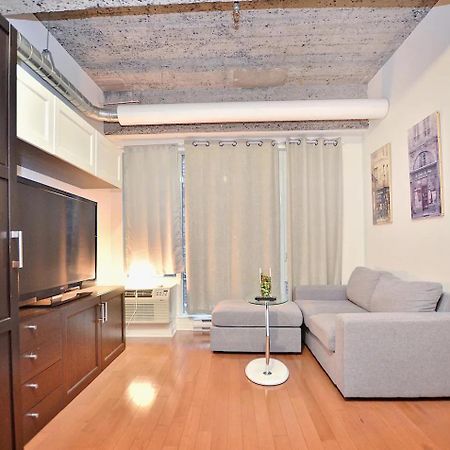 Stylish Urban Loft Downtown Apartment Montreal Exterior photo