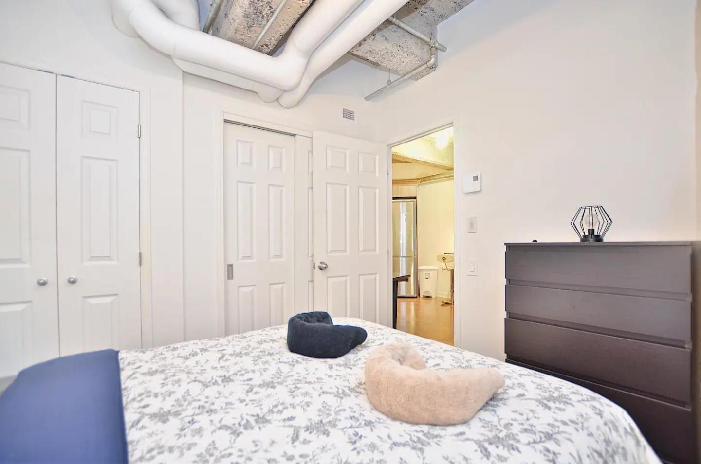 Stylish Urban Loft Downtown Apartment Montreal Exterior photo